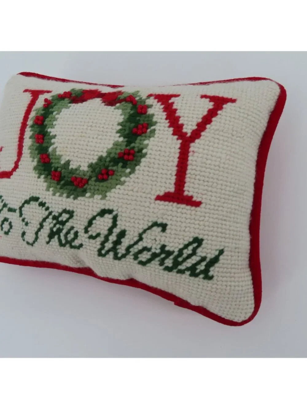 Joy To The World Needlepoint Pillow 8.5in x 6in Wreath Berries Christmas Holiday
